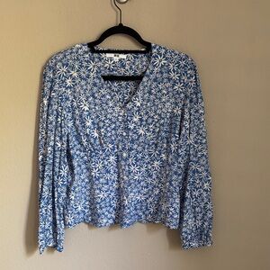 Uniqlo Blue Daisy Print V-Neck Long Sleeve Blouse